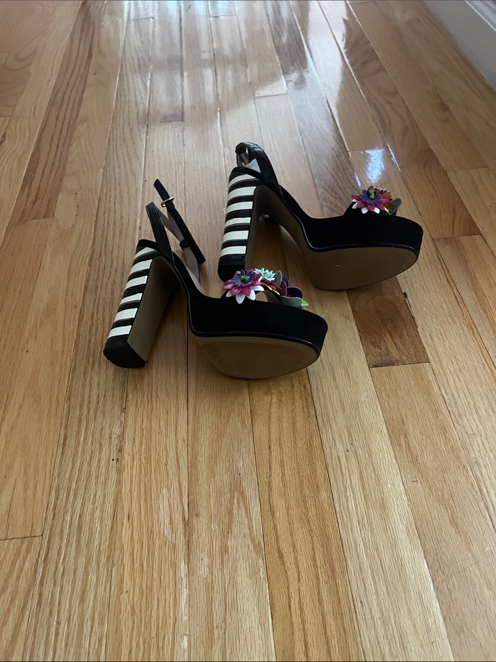 Betsey Johnson Black Floral Appliqué Ankle Strap Heels - Picture 5 of 5